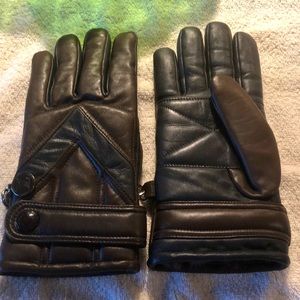 Louis Vuitton Mens Fur lined leather Gloves